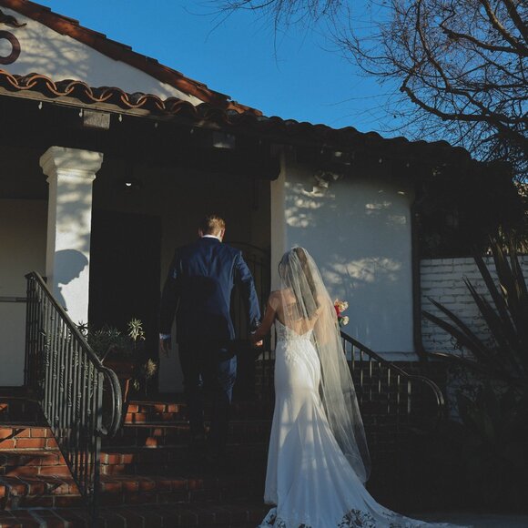 75" Veil - Picture 1 of 5